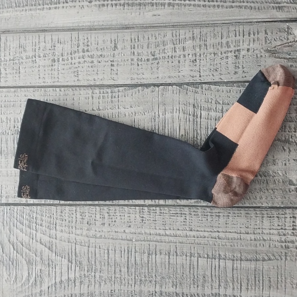 Miracle Copper Compression socks. - Picture 2 of 4